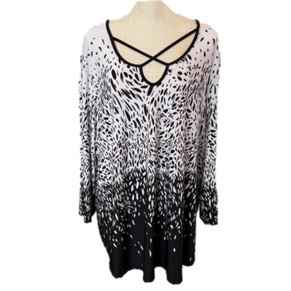 Allison Daley Black and White Long Sleeve Top